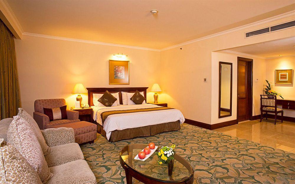 Aston Tropicana Bandung