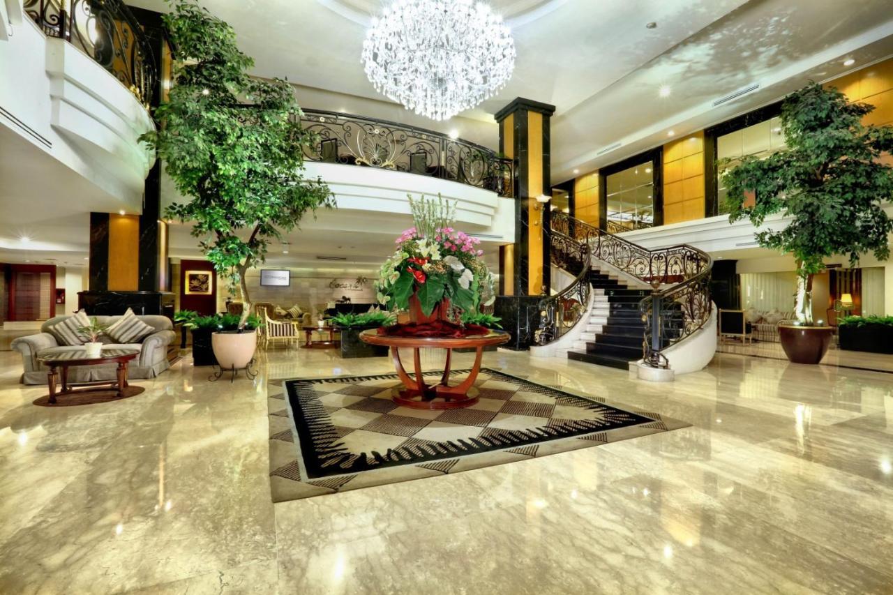 Aston Tropicana Hotel 4*
