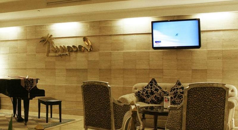 Aston Tropicana Hotel 4*