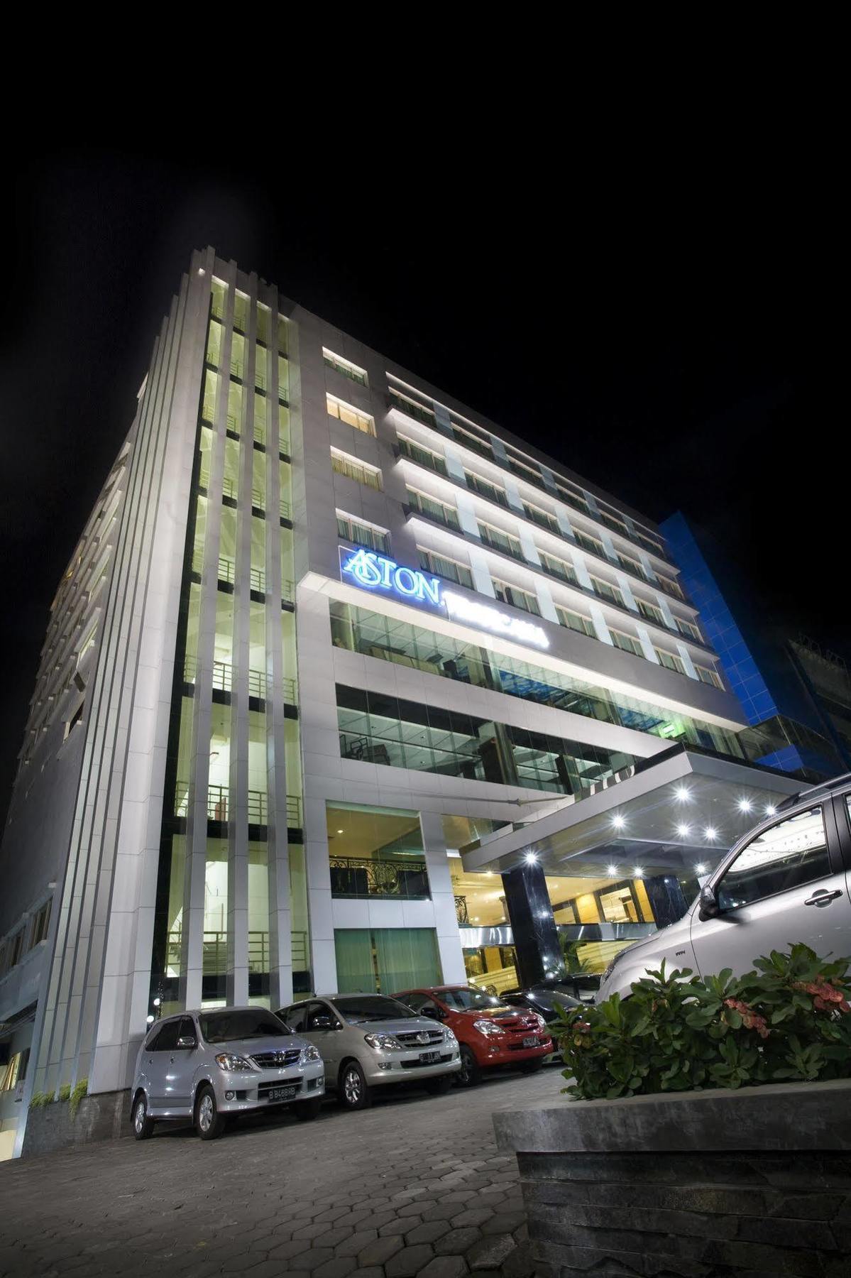 Aston Tropicana Hotel 4*