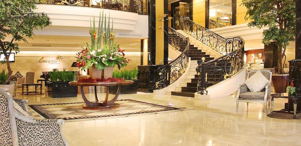 Hotel Aston Tropicana Bandung