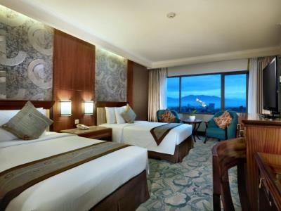 Aston Tropicana Hotel 4*