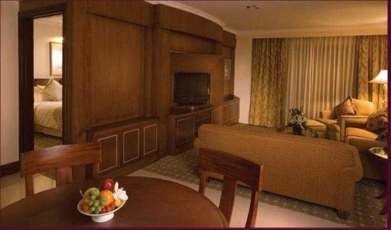 Hotel Aston Tropicana 4*
