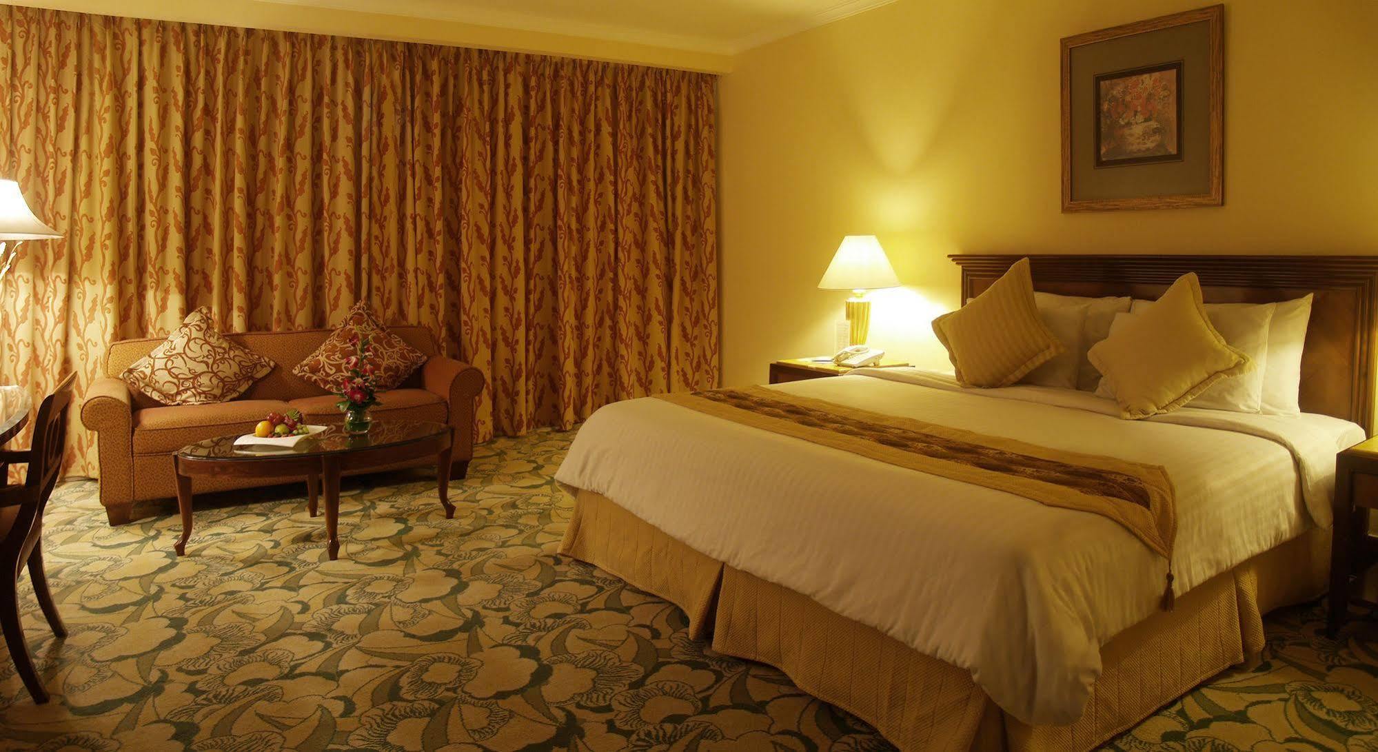 Hotel Aston Tropicana Bandung