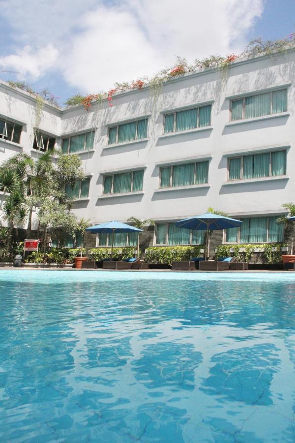 Aston Tropicana Hotel 4*